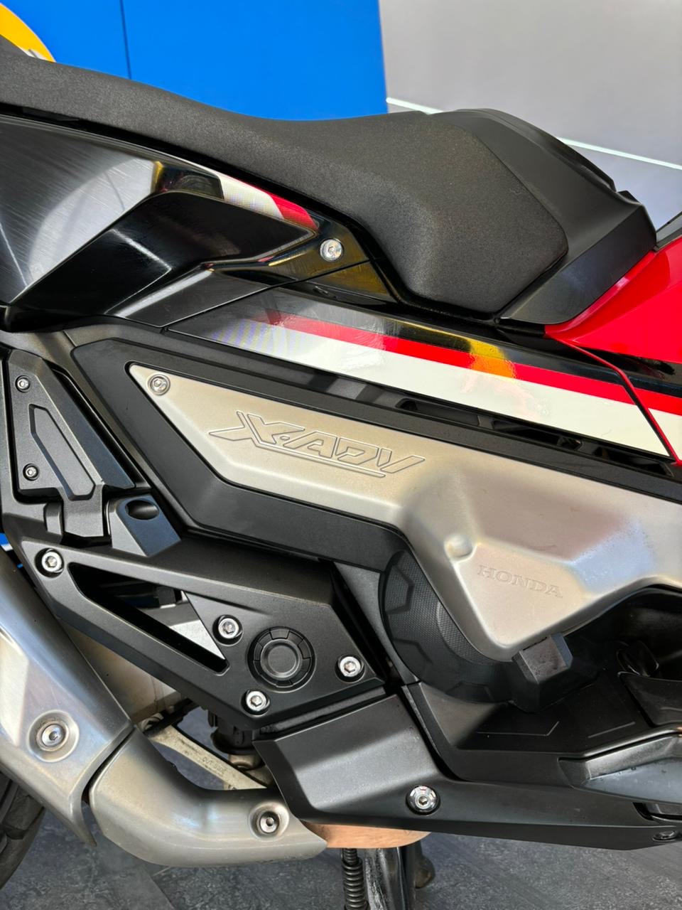 53dfae40-40e3-4a50-a00c-8a5be90f9ae8